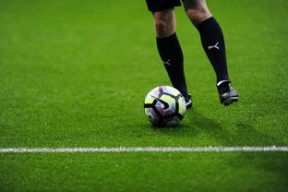 AYX-姆巴佩关键时刻闪耀，曼联逆转胜利引爆全场